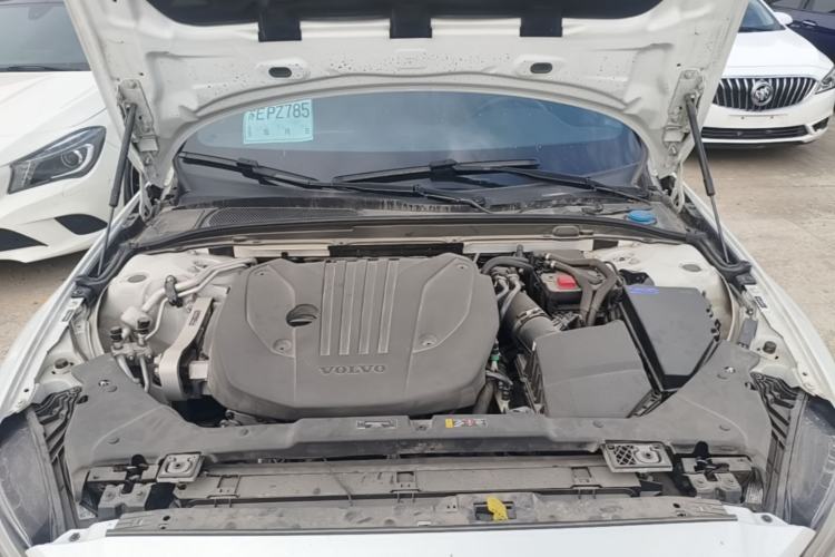 Used Volvo S60 2022 B4 Zhiyi Luxury Edition Engine Bay
