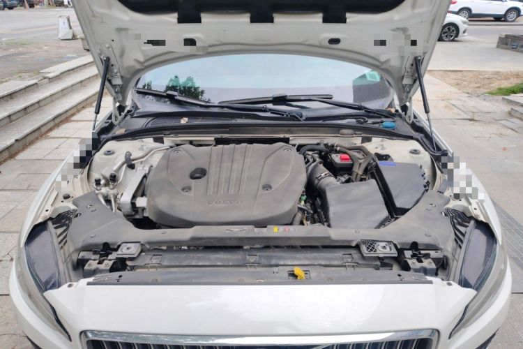 Used Volvo S60 2022 B4 Zhiyi Luxury Edition Engine Bay