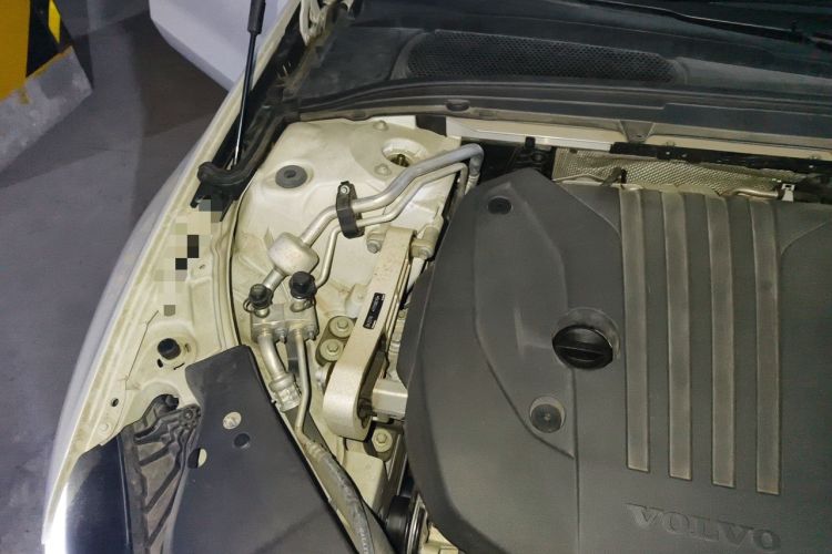 Used Volvo S60 2022 B4 Zhiyi Luxury Edition Engine Bay Right