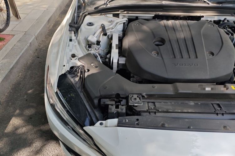 Used Volvo S60 2022 B4 Zhiyi Luxury Edition Engine Bay Right