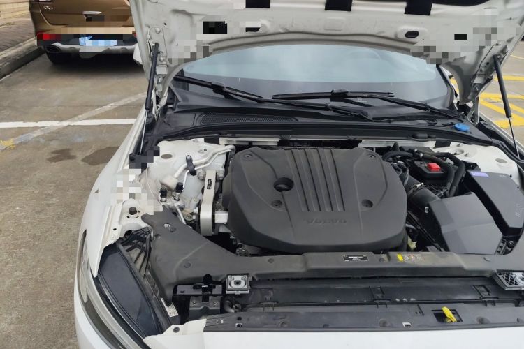 Used Volvo S60 2022 B4 Zhiyi Luxury Edition Engine Bay Right
