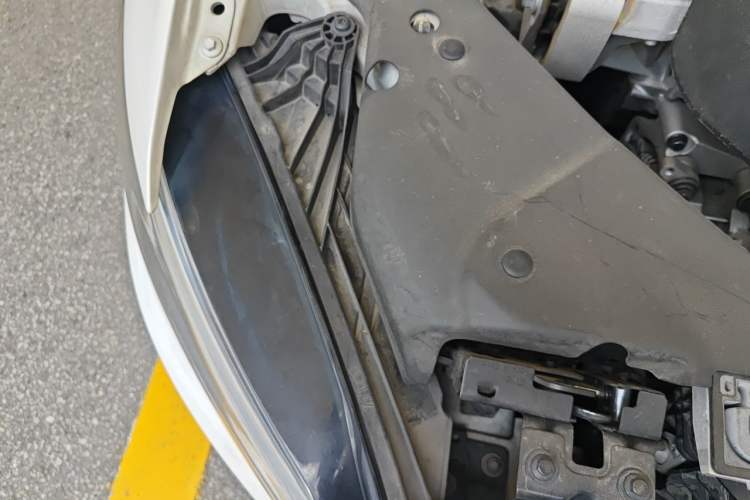 Used Volvo S60 2022 B4 Zhiyuan Luxury Edition Engine Bay Right