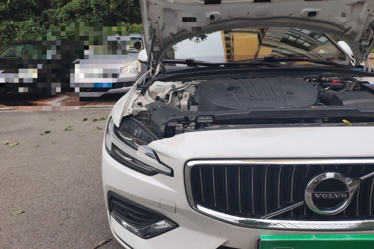Used Volvo S60 2022 B4 Zhiyi Luxury Edition Engine Bay Right