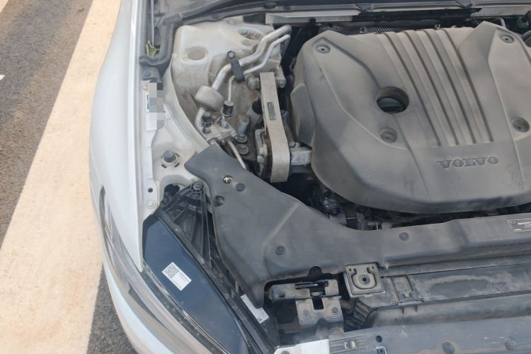 Used Volvo S60 2022 B4 Zhiyuan Luxury Edition Engine Bay Right