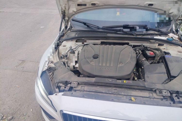 Used Volvo S60 2022 B4 Zhiyuan Luxury Edition Engine Bay Right