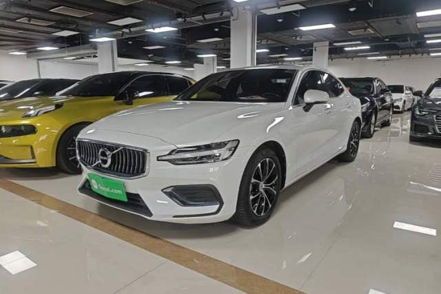 Used Volvo S60 2022 B4 Zhiyi Luxury Edition