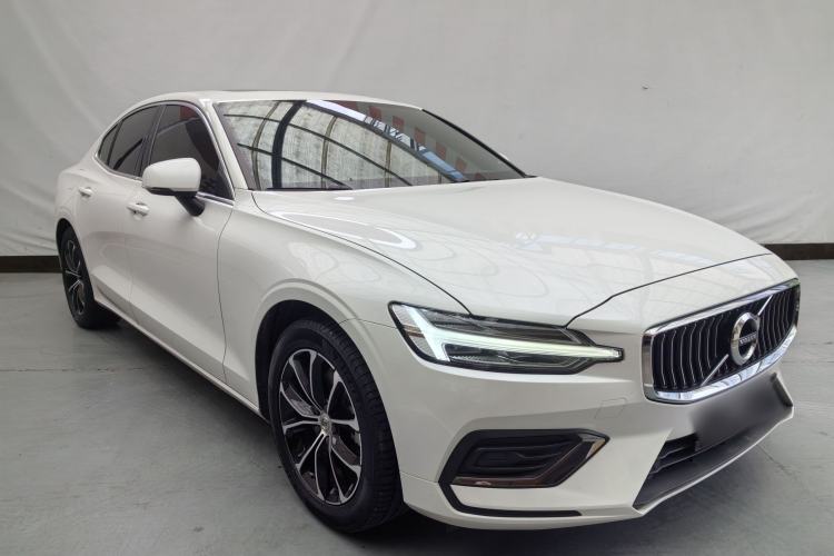 Used Volvo S60 2022 B4 Zhiyi Luxury Edition Exterior 1