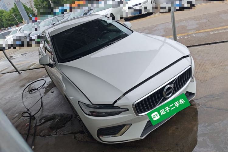 Used Volvo S60 2022 B4 Zhiyuan Luxury Edition Exterior 1