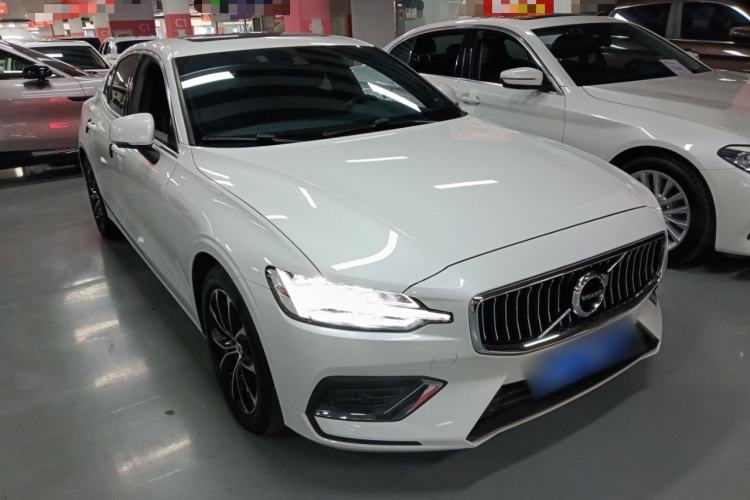 Used Volvo S60 2022 B4 Zhiyi Luxury Edition Exterior 2