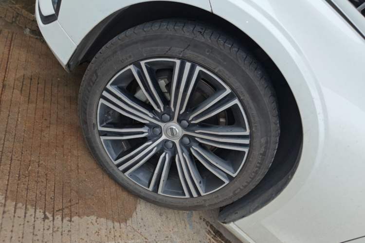 Used Volvo S60 2022 B4 Zhiyuan Luxury Edition Exterior 4