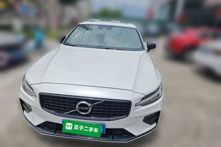 Used Volvo S60 2022 B4 Zhiyuan Sport Edition Front