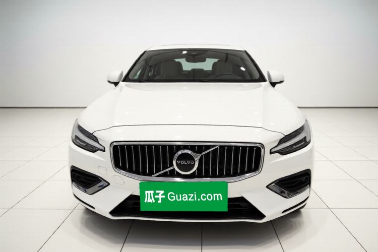 Used Volvo S60 2022 B4 Zhiyi Luxury Edition Front