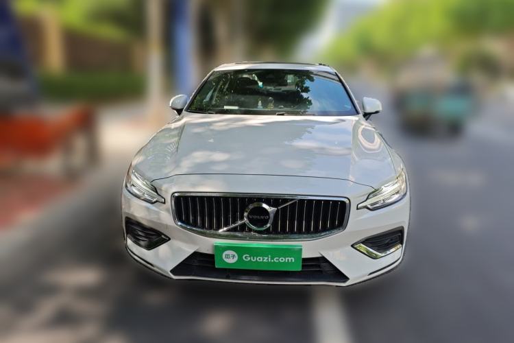 Used Volvo S60 2022 B4 Zhiyi Luxury Edition Front
