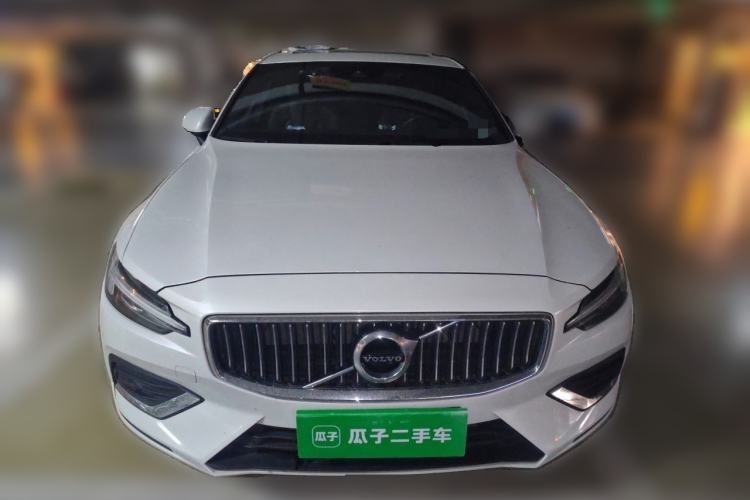 Used Volvo S60 2022 B4 Zhiyuan Luxury Edition Front