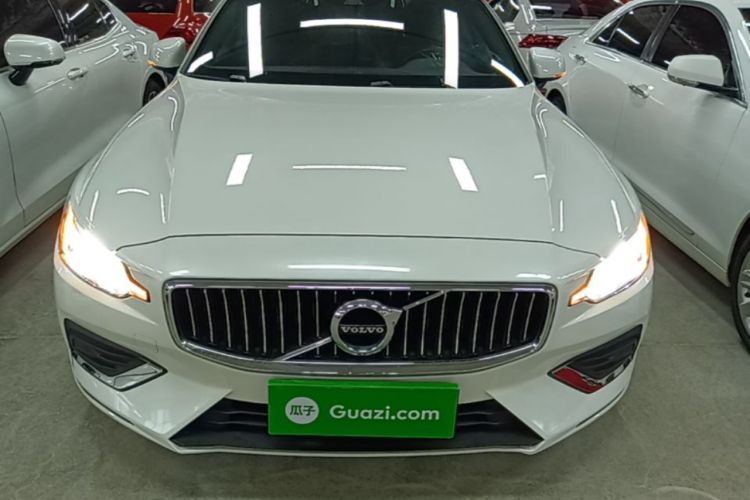 Used Volvo S60 2022 B4 Zhiyi Luxury Edition Front