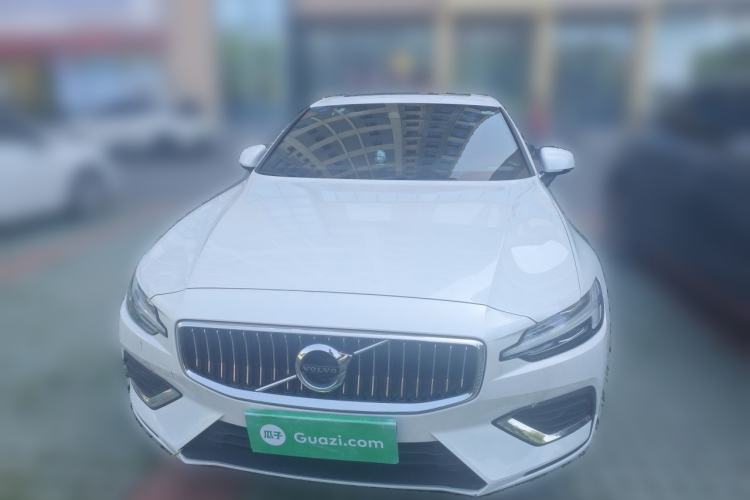 Used Volvo S60 2022 B4 Zhiyi Luxury Edition Front