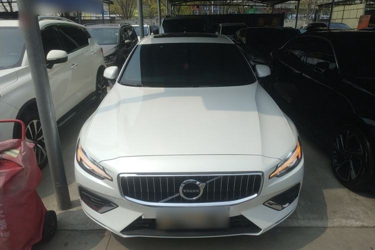 Used Volvo S60 2022 B4 Zhiyi Luxury Edition Front