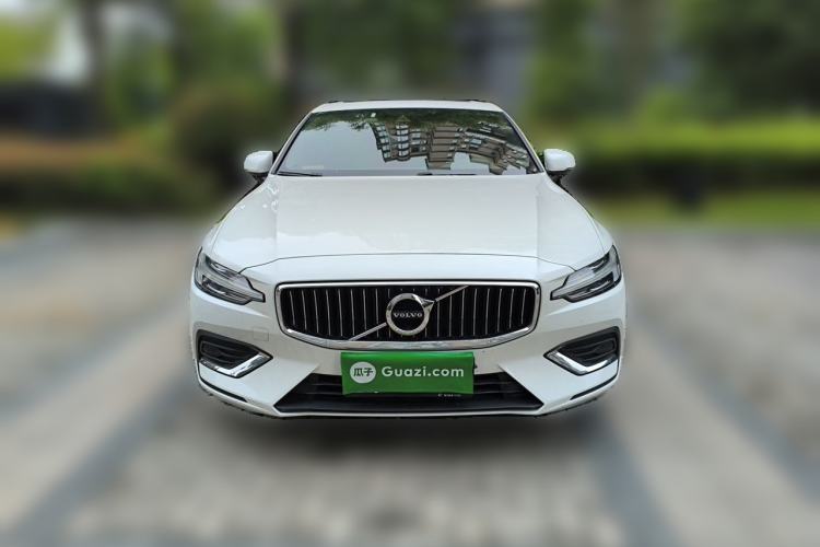 Used Volvo S60 2022 B4 Zhiyi Luxury Edition Front