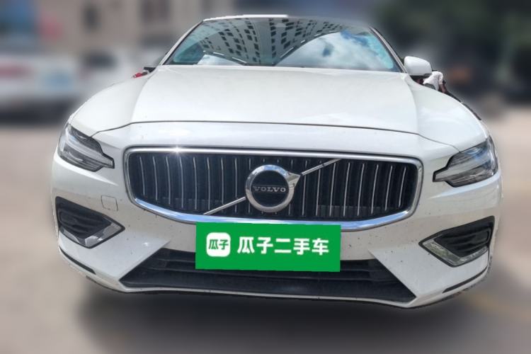 Used Volvo S60 2022 B4 Zhiyuan Luxury Edition Front