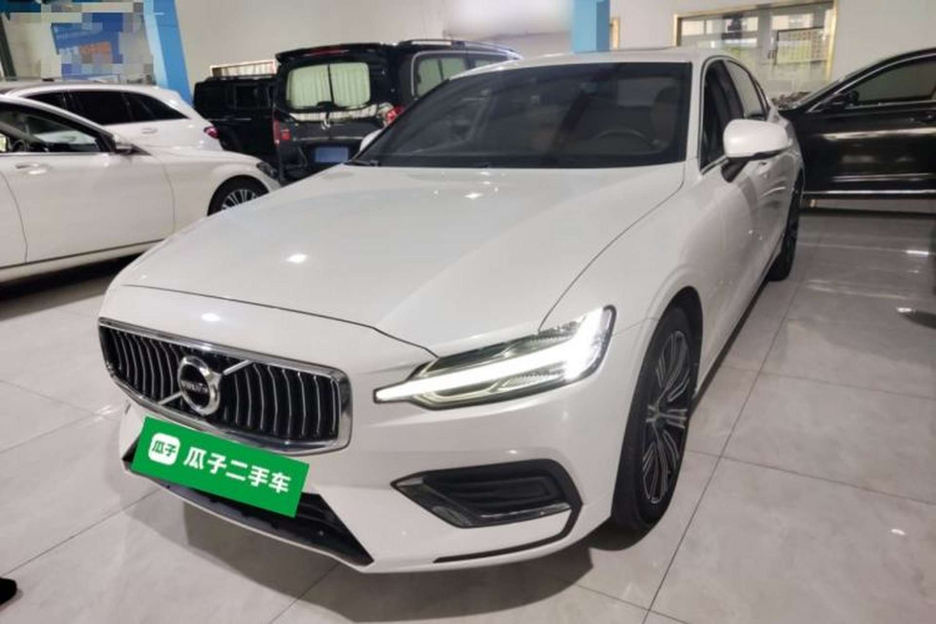 Used Volvo S60 2022 B4 Zhiyuan Luxury Edition Front Left 45 Deg