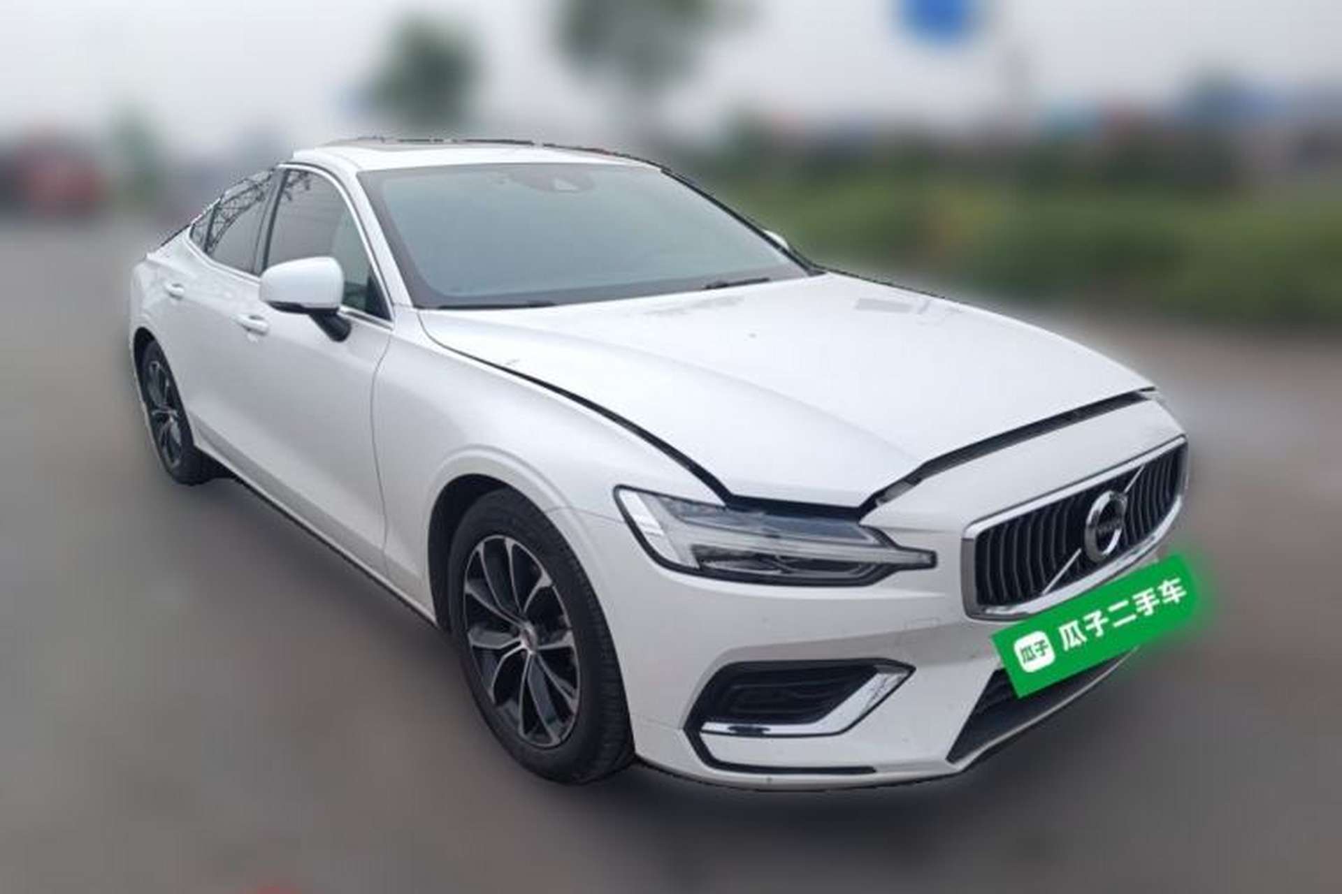 Used Volvo S60 2022 B4 Zhiyi Luxury Edition Front Right 45 Deg
