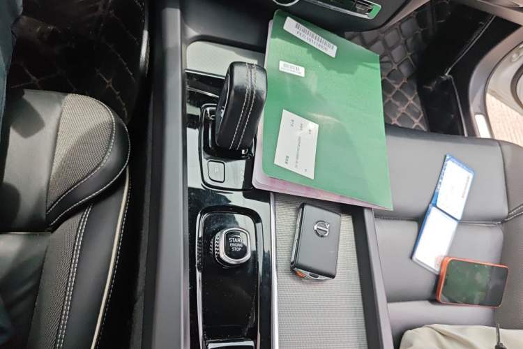 Used Volvo S60 2022 B4 Zhiyuan Sport Edition Gear Lever