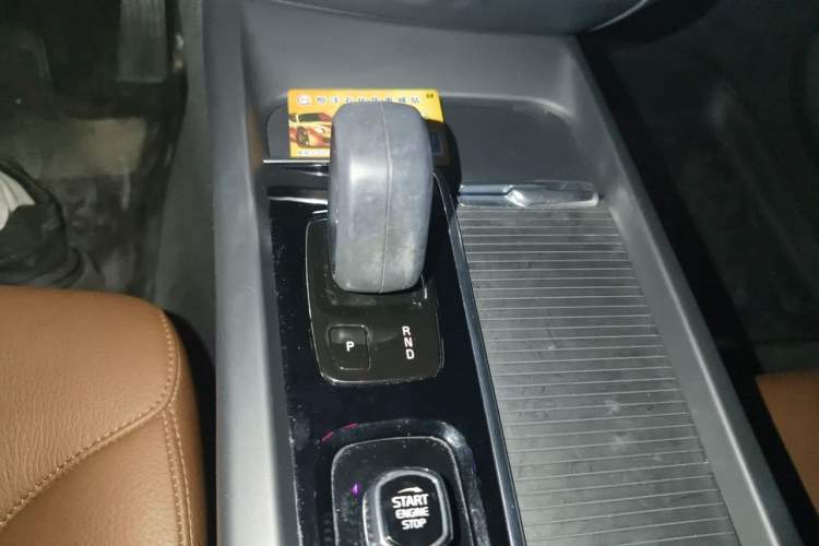 Used Volvo S60 2022 B4 Zhiyi Luxury Edition Gear Lever
