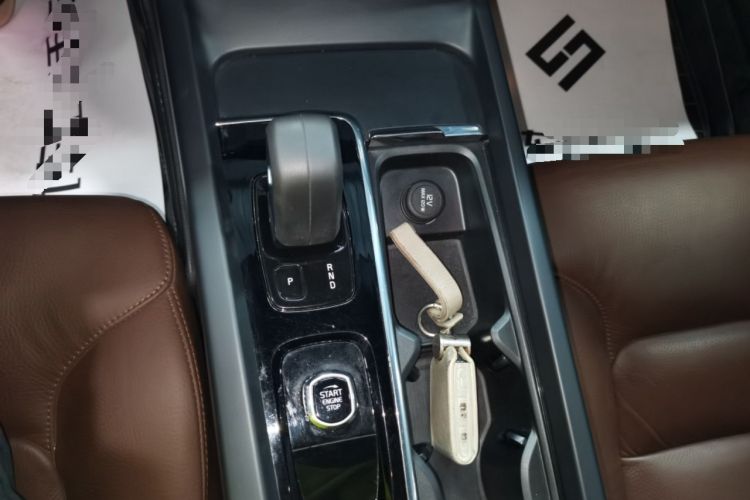 Used Volvo S60 2022 B4 Zhiyi Luxury Edition Gear Lever