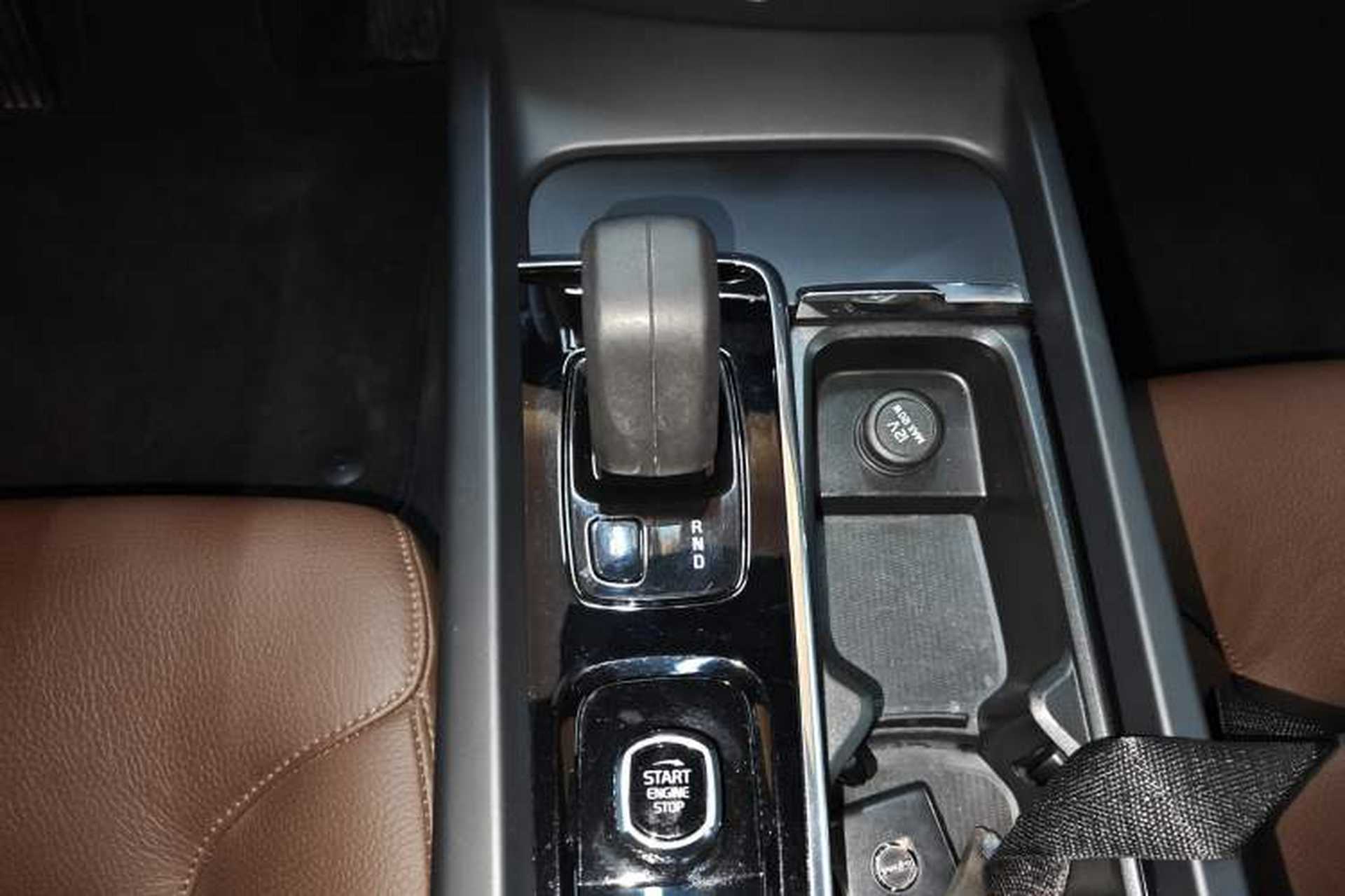 Used Volvo S60 2022 B4 Zhiyi Luxury Edition Gear Lever