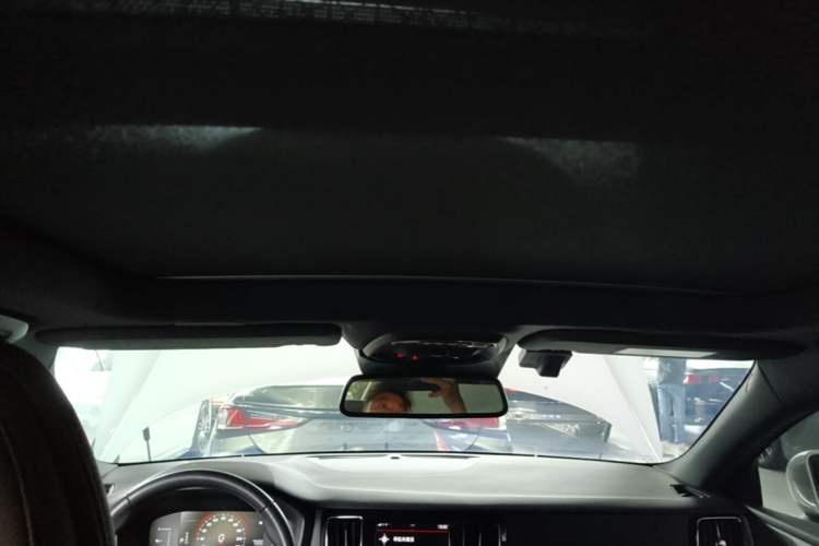 Used Volvo S60 2022 B4 Zhiyi Luxury Edition Headliner