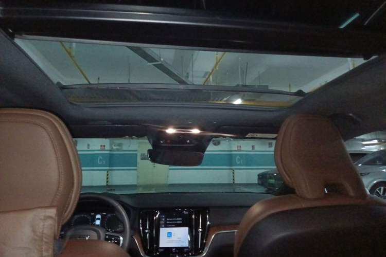 Used Volvo S60 2022 B4 Zhiyuan Luxury Edition Headliner