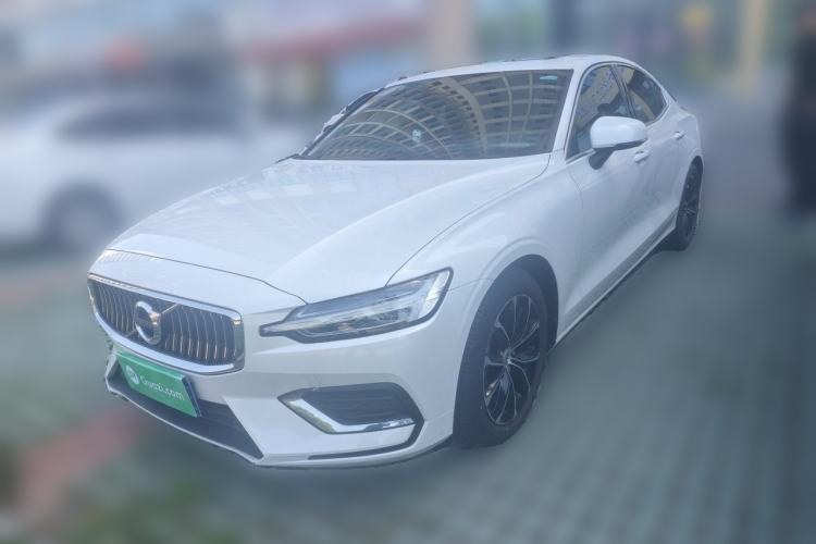 Used Volvo S60 2022 B4 Zhiyi Luxury Edition Guazi used car, China used car export, Used car for sale, Used cars, Cheapest cars for sale