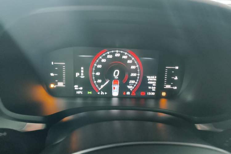 Used Volvo S60 2022 B4 Zhiyi Luxury Edition Instrument Cluster