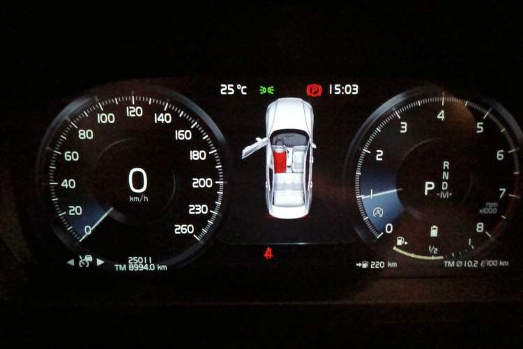 Used Volvo S60 2022 B4 Zhiyuan Luxury Edition Instrument Cluster