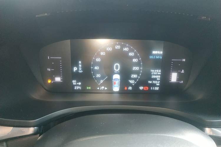 Used Volvo S60 2022 B4 Zhiyi Luxury Edition Instrument Cluster