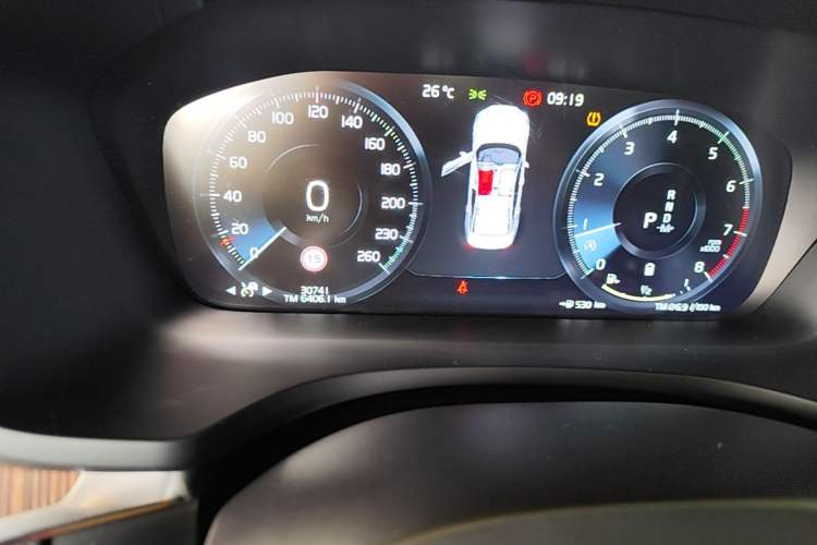 Used Volvo S60 2022 B4 Zhiyuan Luxury Edition Instrument Cluster