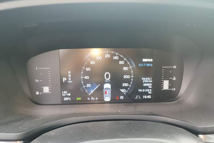 Used Volvo S60 2022 B4 Zhiyi Luxury Edition Instrument Cluster
