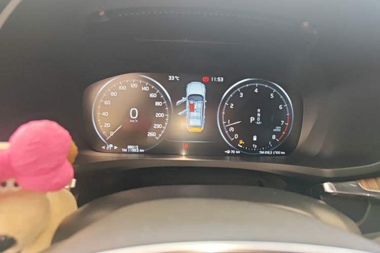 Used Volvo S60 2022 B4 Zhiyuan Luxury Edition Instrument Cluster