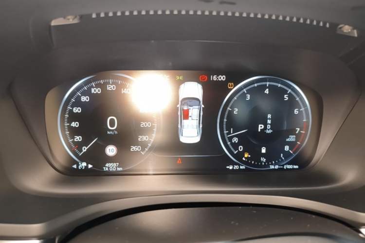 Used Volvo S60 2022 B4 Zhiyuan Luxury Edition Instrument Cluster