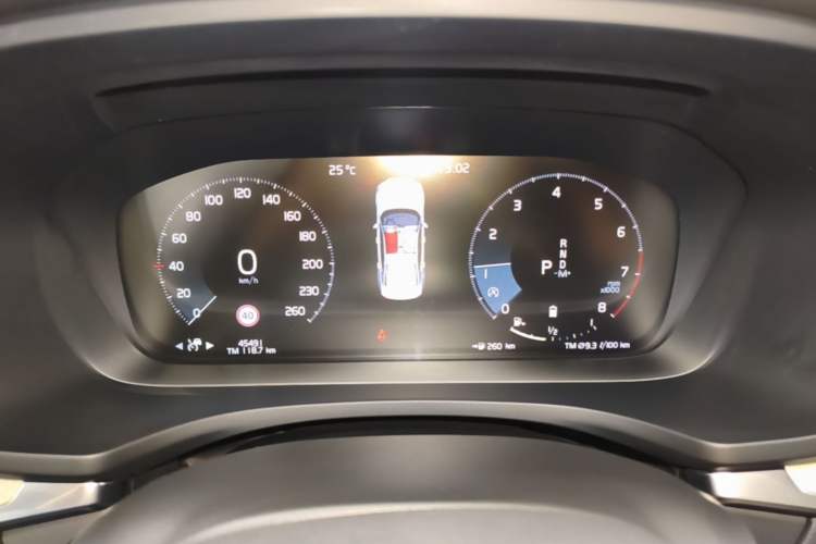 Used Volvo S60 2022 B4 Zhiyuan Luxury Edition Instrument Cluster