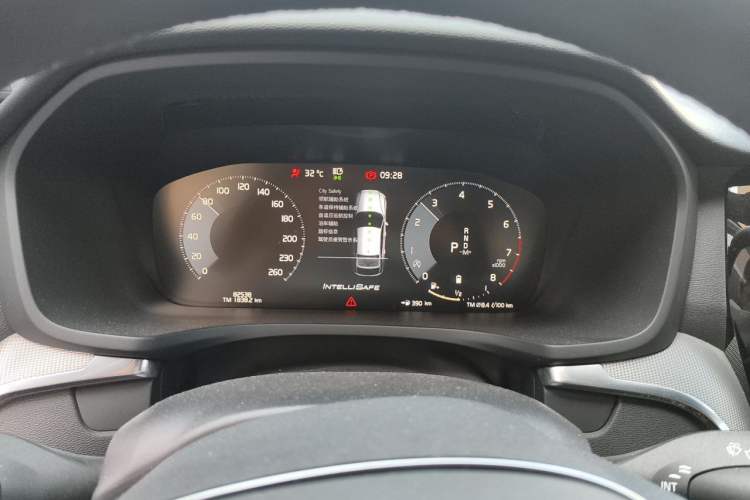 Used Volvo S60 2022 B4 Zhiyuan Sport Edition Instrument Cluster