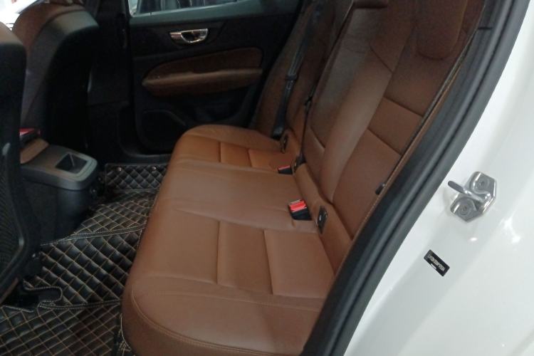 Used Volvo S60 2022 B4 Zhiyi Luxury Edition Interior 4