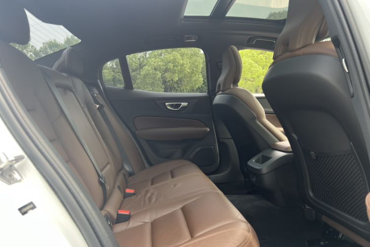 Used Volvo S60 2022 B4 Zhiyuan Luxury Edition Interior 6