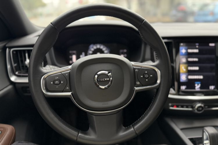 Used Volvo S60 2022 B4 Zhiyi Luxury Edition Interior 6