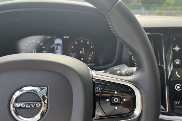 Used Volvo S60 2022 B4 Zhiyuan Luxury Edition Interior 7