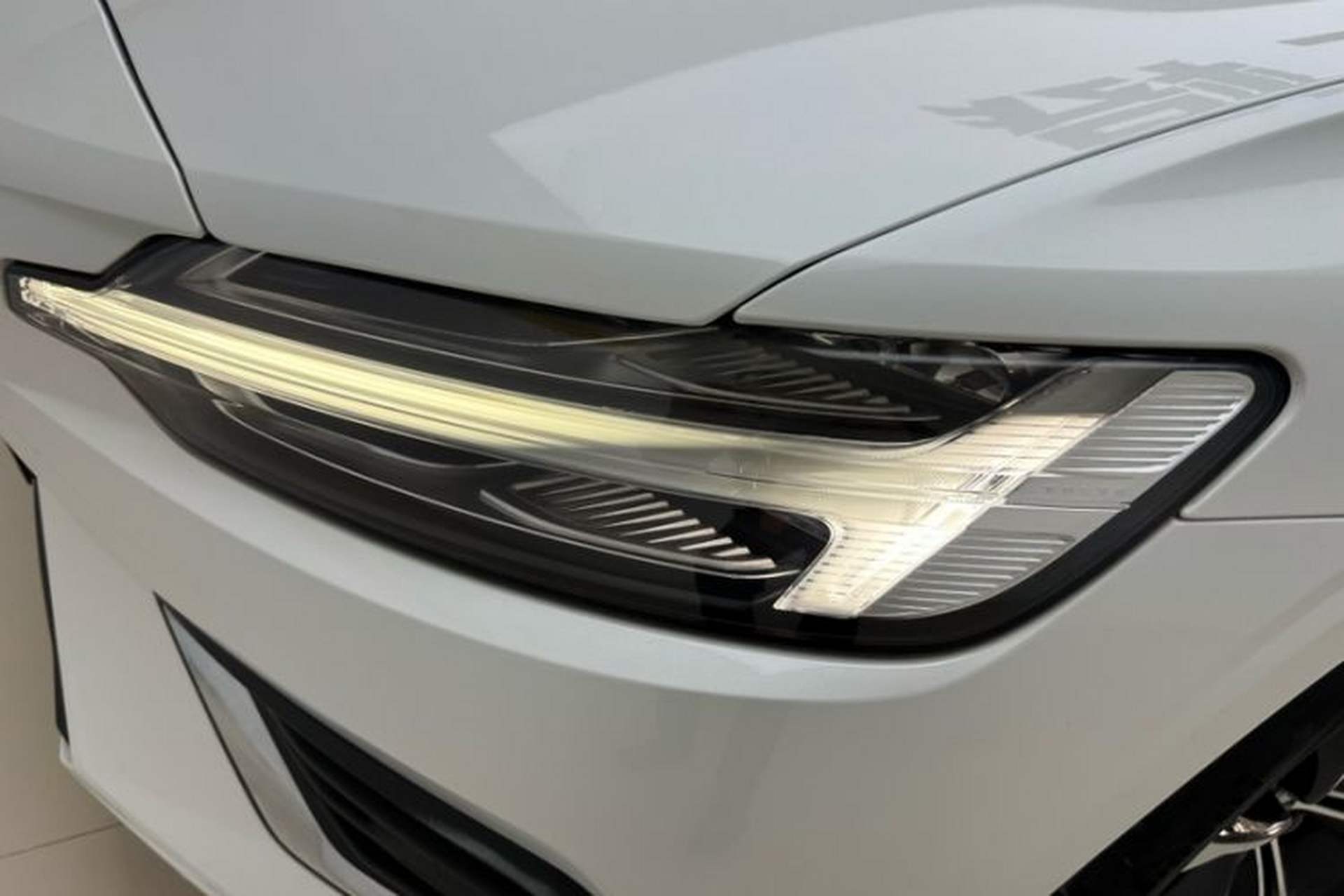 Used Volvo S60 2022 B4 Zhiyi Luxury Edition Left Front Headlight