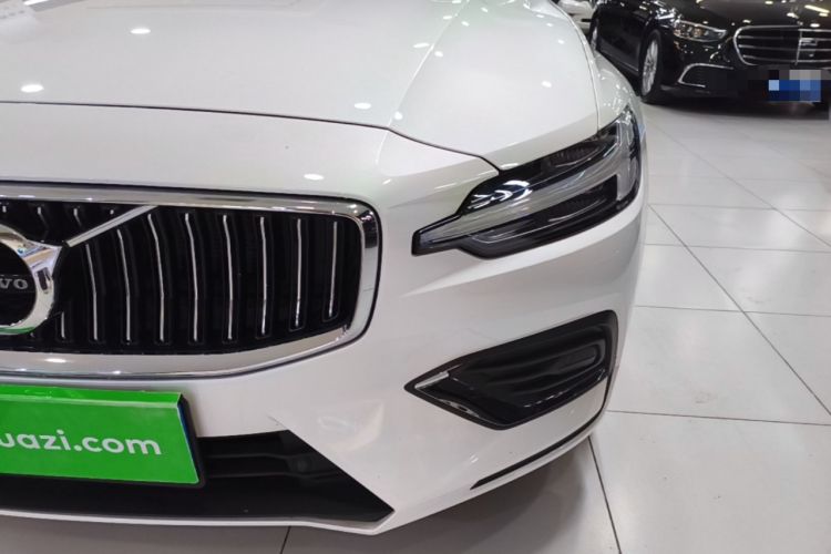 Used Volvo S60 2022 B4 Zhiyuan Luxury Edition Left Front Headlight