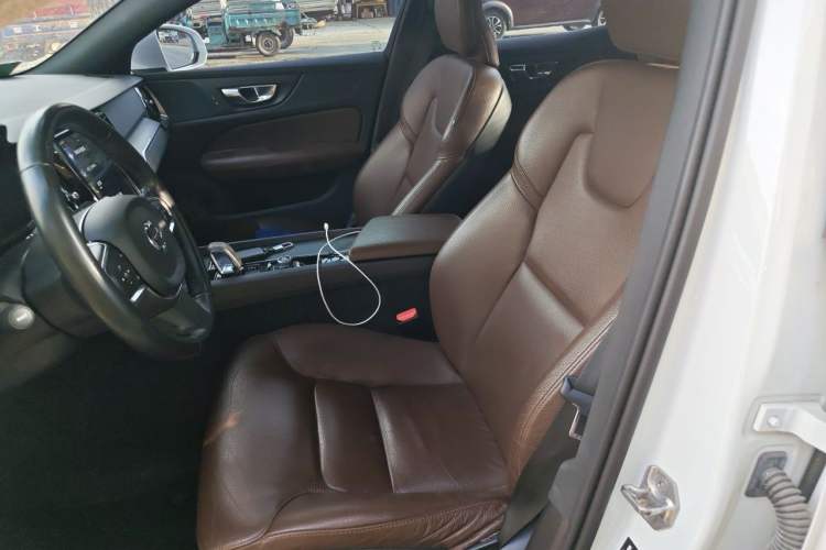 Used Volvo S60 2022 B4 Zhiyi Luxury Edition Left Front Seat