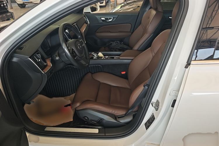 Used Volvo S60 2022 B4 Zhiyuan Luxury Edition Left Front Seat