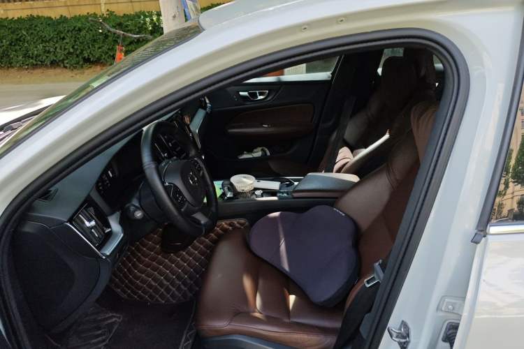 Used Volvo S60 2022 B4 Zhiyi Luxury Edition Left Front Seat